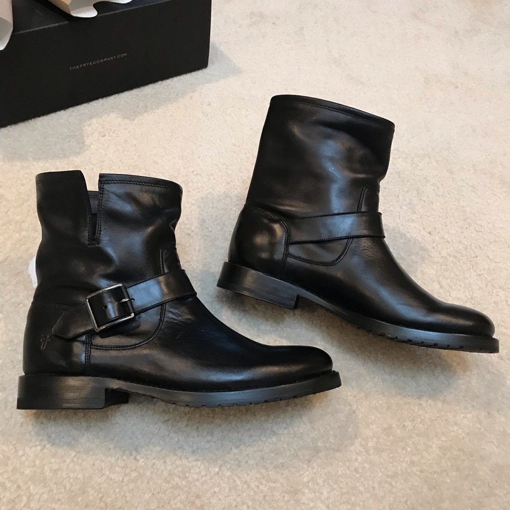 *8.5 left* NIB Frye Natalie Engineer Short Boots - Picture 2 of 8